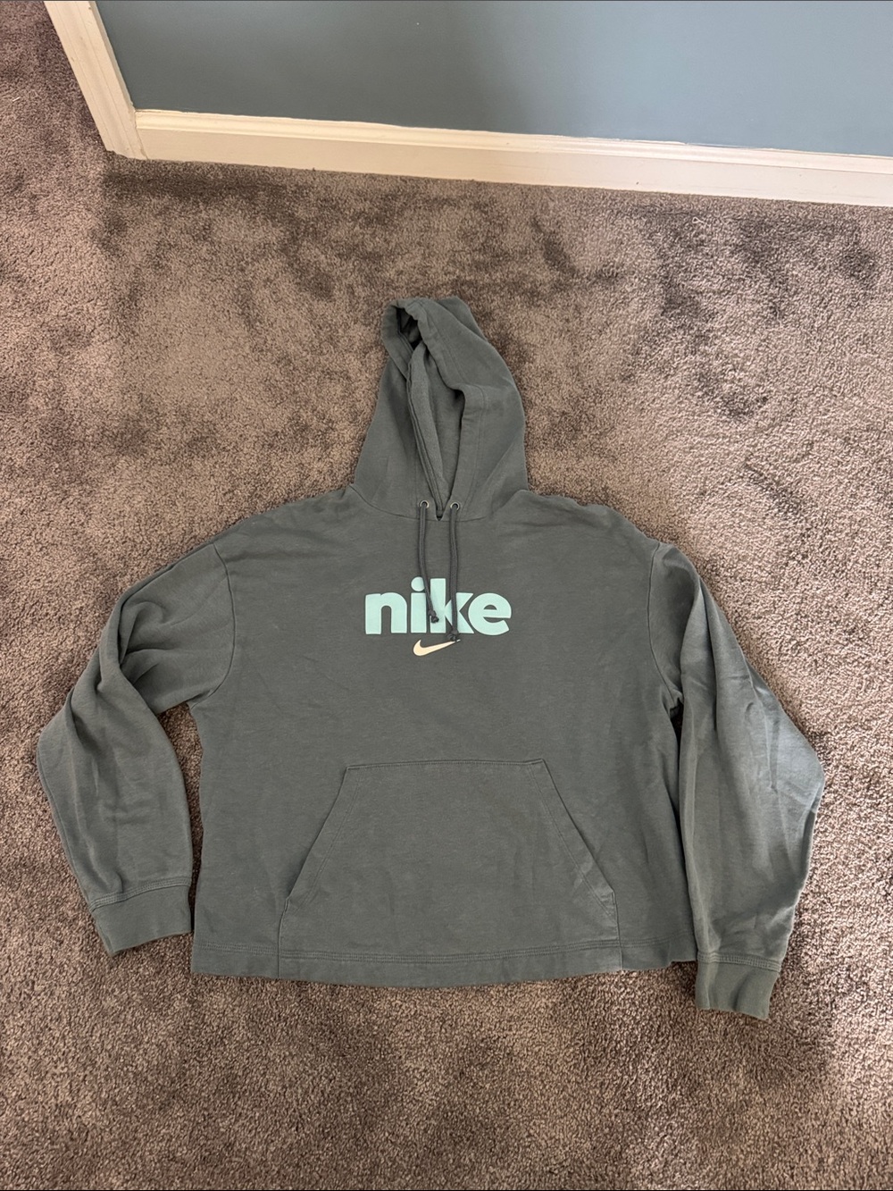 Women’s Nike blue/gray Pullover drawstring Hoodie with Mint Logo size M